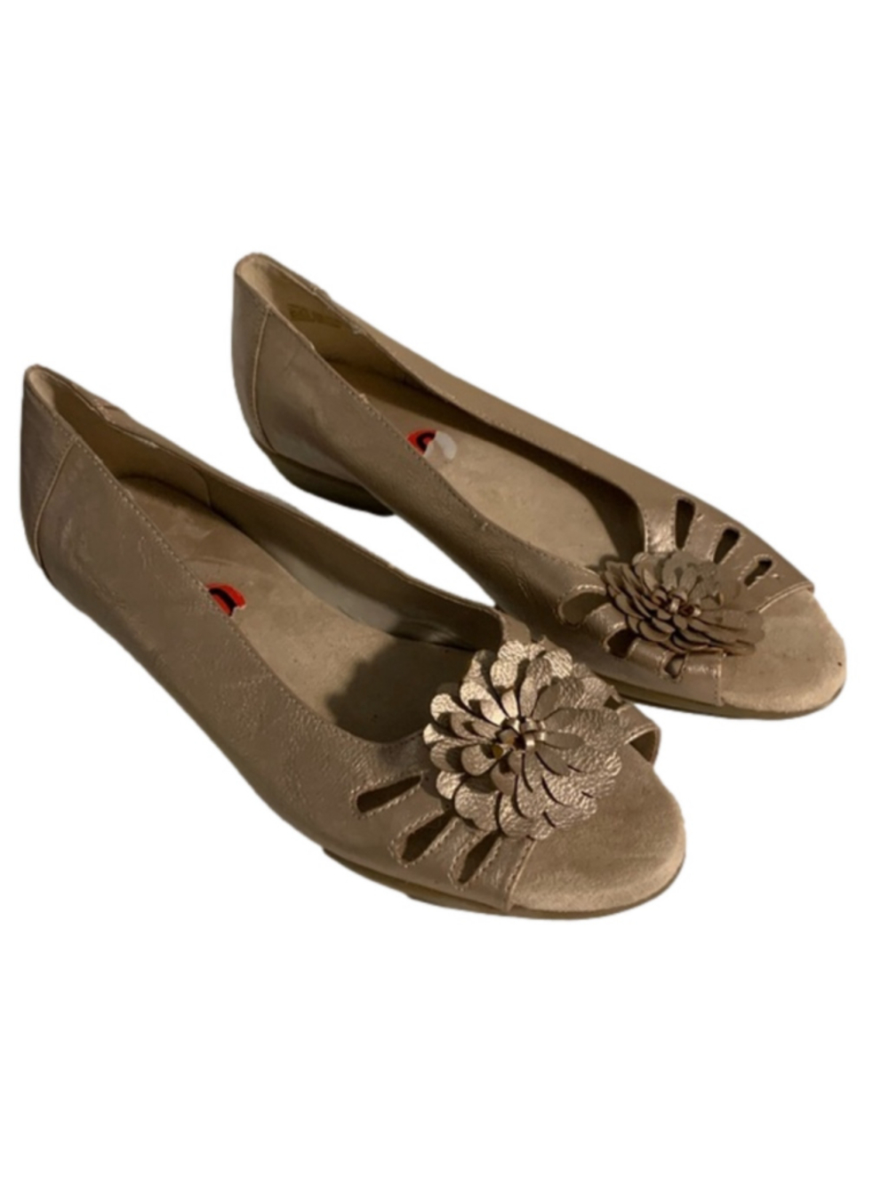 A2 Aerosoles open toe gold flats size 10